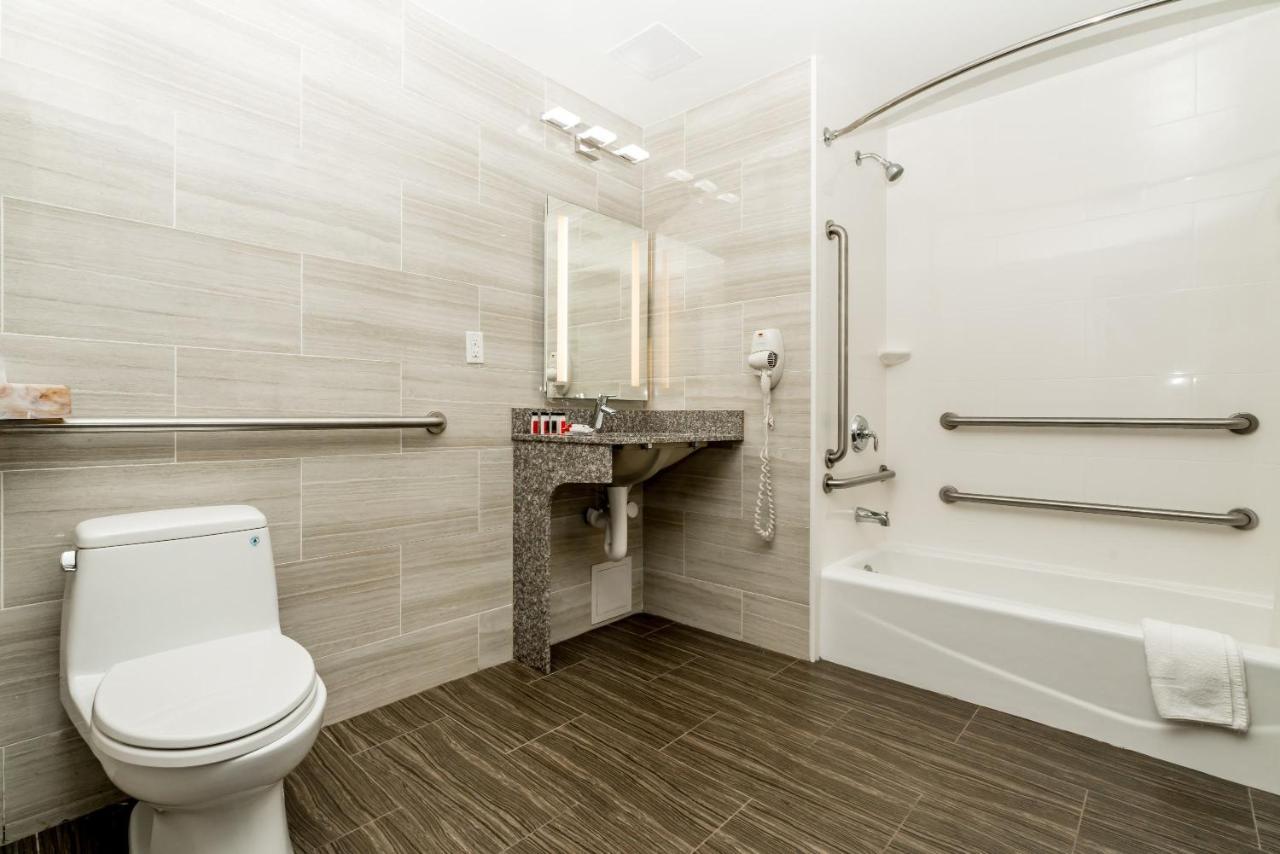 Letap Hotel Near Airtrain Jfk Airport Nova York Exterior foto